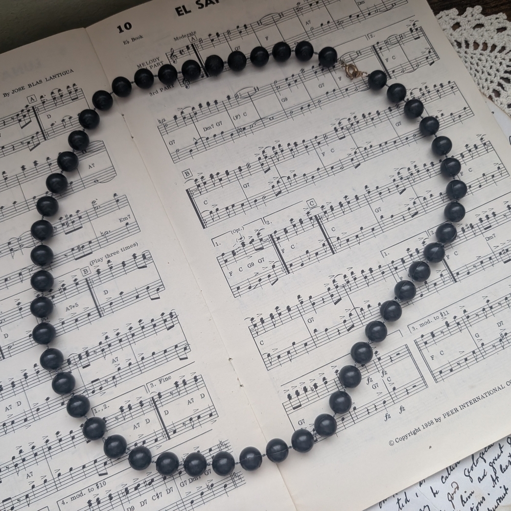 Elegant Black Beaded Necklace